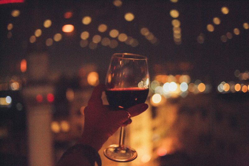 Quand le corps humain produit son propre alcool à partir de (presque) rien  - Biologie Flore instestinale Microbes Recherche scientifique Santé Science