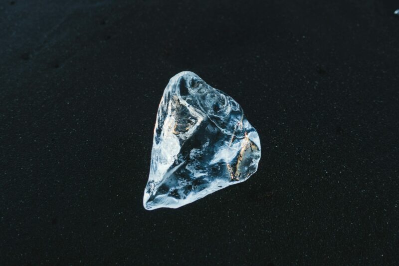 Les profondeurs de la Terre cachent un gigantesque "océan solide"  - Diamant Géologie Recherche scientifique Ringwoodite Sciences