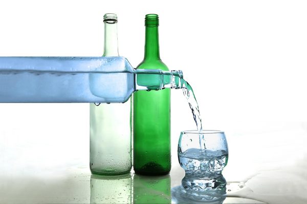 Nestlé Waters : les eaux Contrex et Hépar présentent des taux de microplastiques « exorbitants »  - Contrex Hépar Microplastiques Nestlé Waters Santé