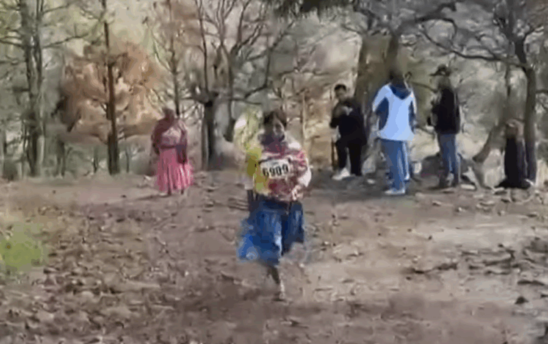 Mexique : Une femme autochtone a gagné, en sandales, un Ultra Marathon de 63km  - Candelaria Rivas Ramos Marathon Mexique