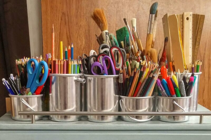 Fournitures scolaires : des slogans écolos exagérés  - DGCCRF Environnement Greenwashing