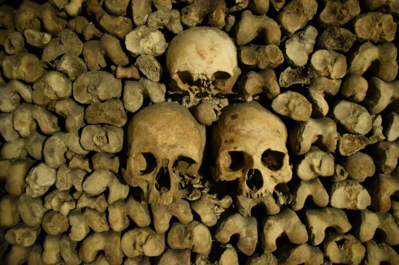 Paris : quels secrets renferment les catacombes ?  - Catacombes Paris