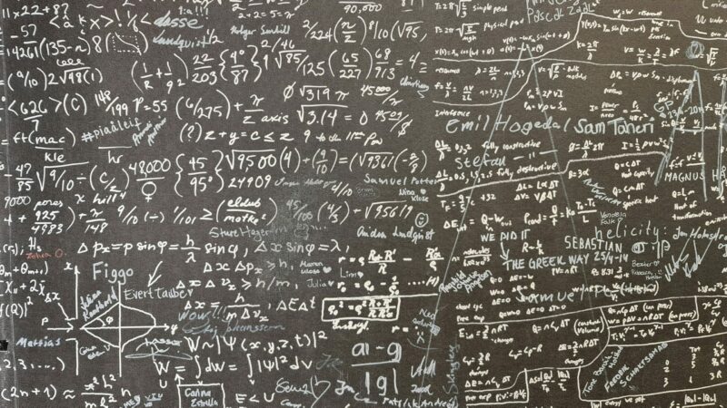Une IA de Google résout un problème mathématique réputé impossible  - Découverte scientifique Google Intelligence artificielle Mathématiques Science Sciences