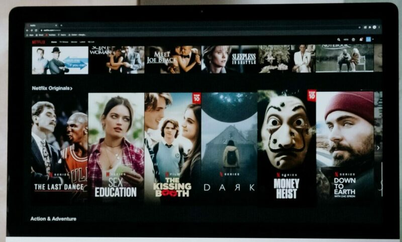 Une étude l’affirme : le « binge-watching » a des effets positifs sur la santé et le stress 