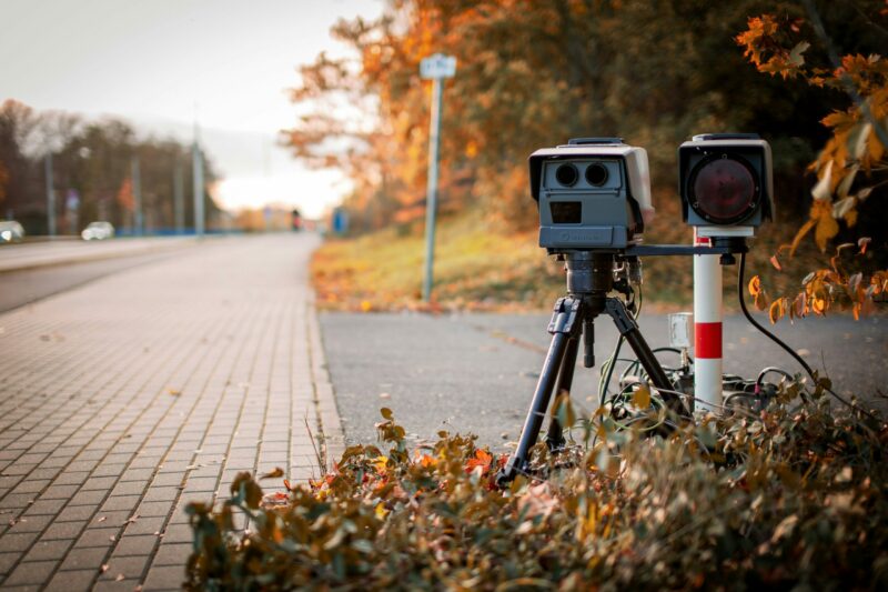 Radars 2026-2030 : IA et nouvelles technologies… le plan secret de la Sécurité routière  - Intelligence artificielle Radars Sécurité routière